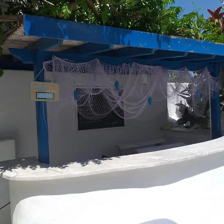 Cafe Del Mar Boutique Studios Párosz