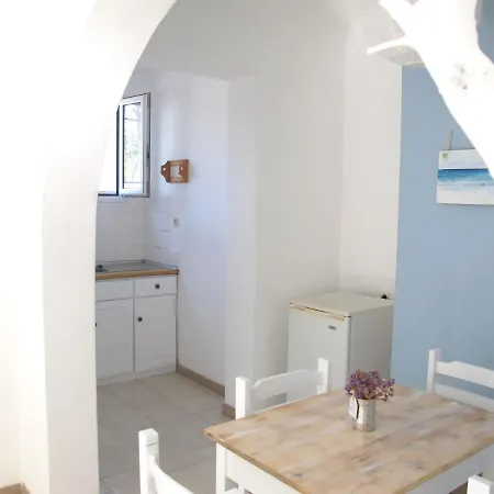 Cafe Del Mar Boutique Studios * Parikia (Paros)