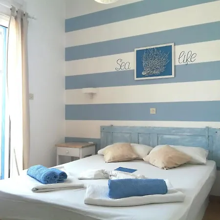 Apartment Cafe Del Mar Boutique Studios