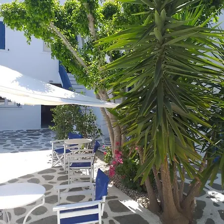 Cafe Del Mar Boutique Studios Apartment *